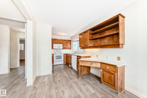 7809 116 Street, Edmonton, AB - Indoor Photo Showing Kitchen