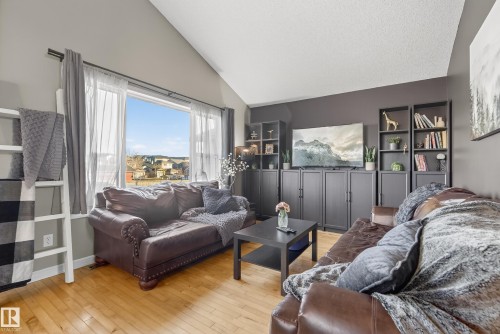 3203 49 Street, Beaumont, AB - Indoor Photo Showing Living Room