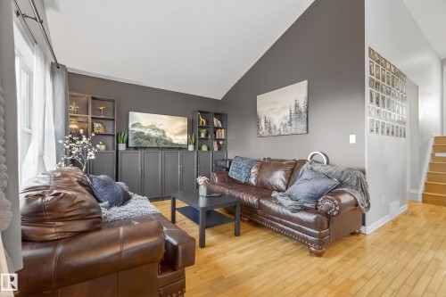 3203 49 Street, Beaumont, AB - Indoor Photo Showing Living Room