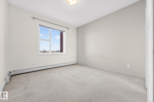 316 304 Ambleside Link, Edmonton, AB - Indoor Photo Showing Other Room