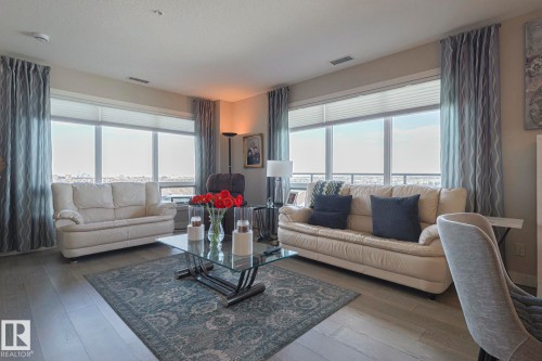 910 2755 109 Street, Edmonton, AB - Indoor Photo Showing Living Room