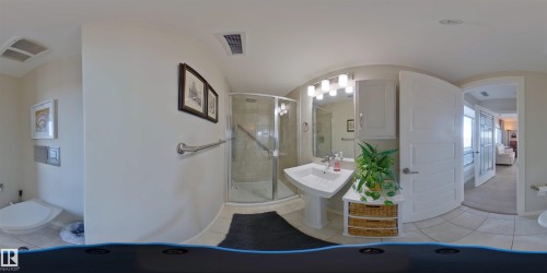 910 2755 109 Street, Edmonton, AB - Indoor Photo Showing Bathroom