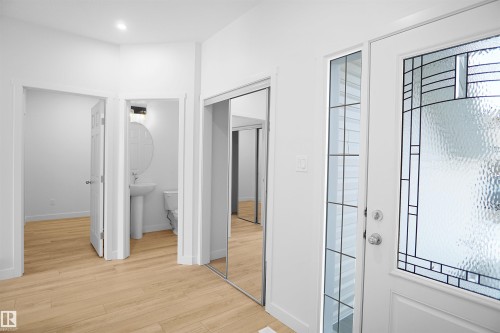 1535 11 Avenue, Edmonton, AB - Indoor