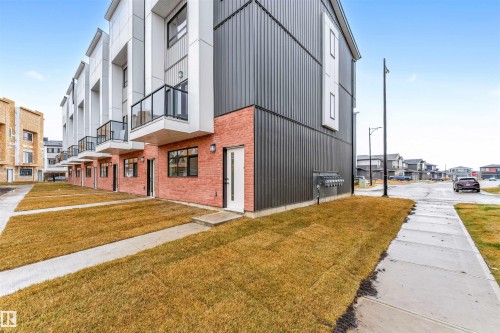 67 130 Element Dr, St. Albert, AB - Outdoor