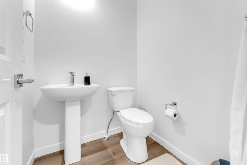 67 130 Element Dr, St. Albert, AB - Indoor Photo Showing Bathroom