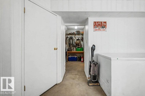 82 Erie Street S, Devon, AB - Indoor Photo Showing Other Room