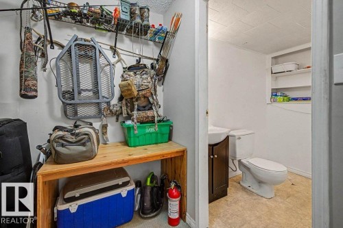 82 Erie Street S, Devon, AB - Indoor Photo Showing Bathroom