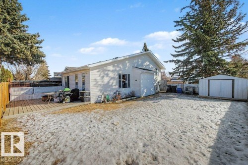82 Erie Street S, Devon, AB - Outdoor