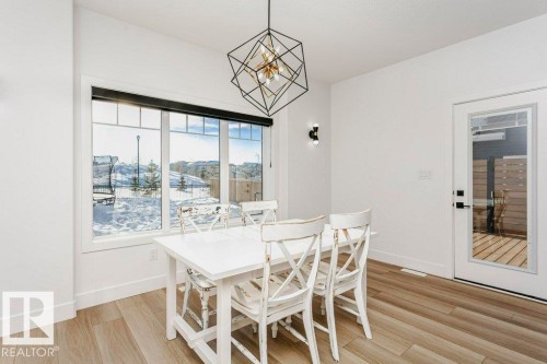 839 34 Av, Edmonton, AB - Indoor Photo Showing Dining Room