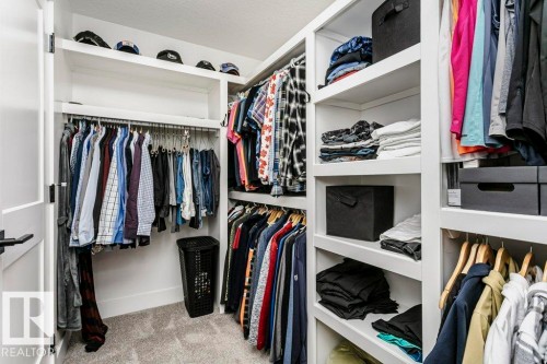 839 34 Av, Edmonton, AB - Indoor With Storage