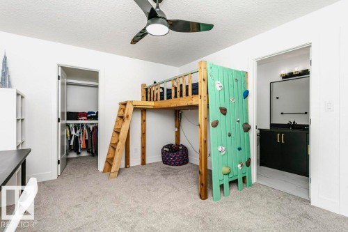 839 34 Av, Edmonton, AB - Indoor