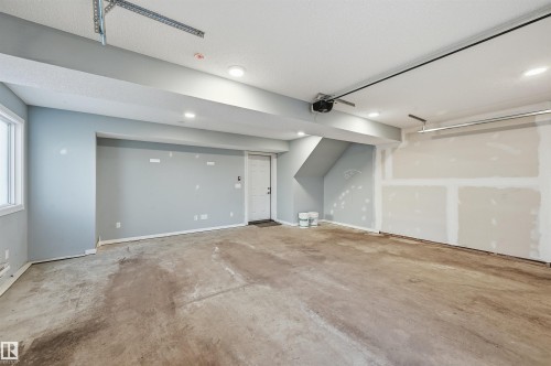 10 804 Welsh Drive, Edmonton, AB - Indoor