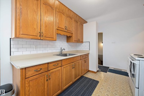 12832 134 Street, Edmonton, AB - Indoor Photo Showing Kitchen