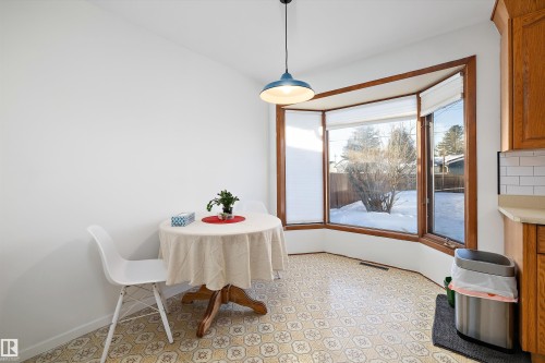 12832 134 Street, Edmonton, AB - Indoor