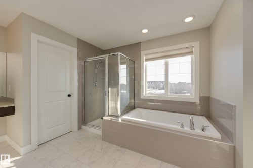 7473 Colonel Mewburn Road, Edmonton, AB - Indoor Photo Showing Bathroom