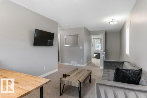 20008 18 Avenue, Edmonton, AB - Indoor