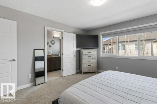 20008 18 Avenue, Edmonton, AB - Indoor Photo Showing Bedroom