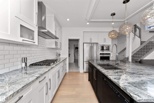 2009 Blue Jay Crest, Edmonton, AB - Indoor Photo Showing Kitchen With Double Sink With Upgraded Kitchen