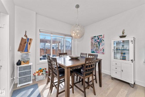 2009 Blue Jay Crest, Edmonton, AB - Indoor Photo Showing Dining Room