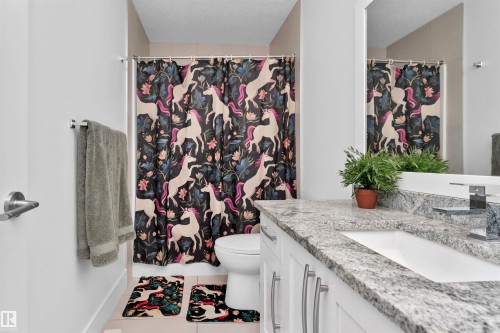 2009 Blue Jay Crest, Edmonton, AB - Indoor Photo Showing Bathroom