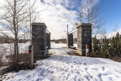 2009 Blue Jay Crest, Edmonton, AB - Outdoor