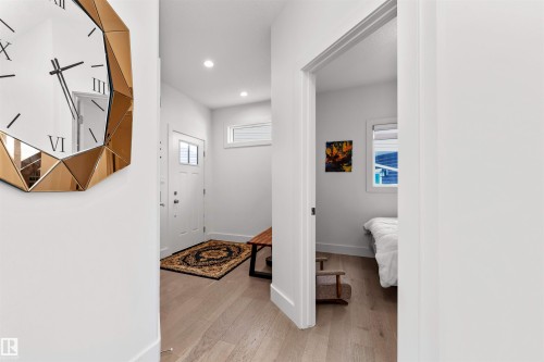 2009 Blue Jay Crest, Edmonton, AB - Indoor Photo Showing Other Room