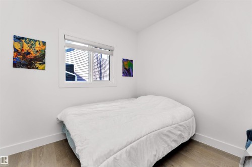 2009 Blue Jay Crest, Edmonton, AB - Indoor Photo Showing Bedroom