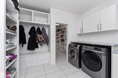2009 Blue Jay Crest, Edmonton, AB - Indoor Photo Showing Laundry Room
