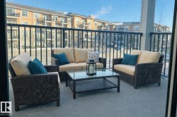 Balcony with an outdoor living space - 