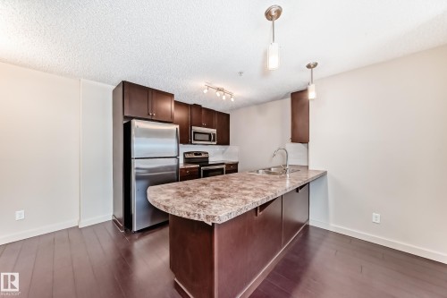 229 6076 Schonsee Way, Edmonton, AB - Indoor