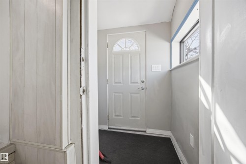 Back doorway/mudroom - 4209 116 Avenue, Edmonton, AB - Indoor Photo Showing Other Room