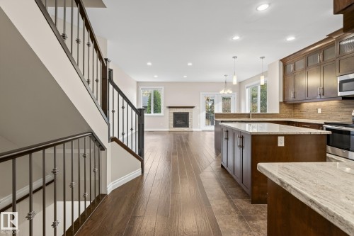 11106 76 Avenue, Edmonton, AB - Indoor Photo Showing Kitchen With Upgraded Kitchen