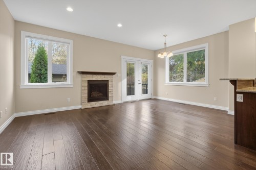 11106 76 Avenue, Edmonton, AB - Indoor Photo Showing Living Room With Fireplace