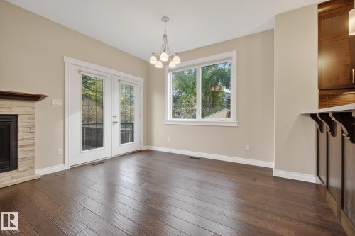11106 76 Avenue, Edmonton, AB - Indoor Photo Showing Living Room With Fireplace