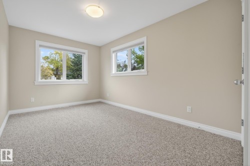 11106 76 Avenue, Edmonton, AB - Indoor Photo Showing Other Room