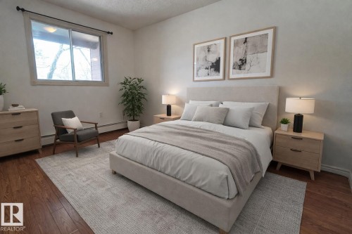 202 10826 113 Street Nw, Edmonton, AB - Indoor Photo Showing Bedroom