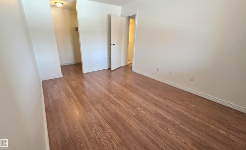 202 10826 113 Street Nw, Edmonton, AB - Indoor Photo Showing Other Room