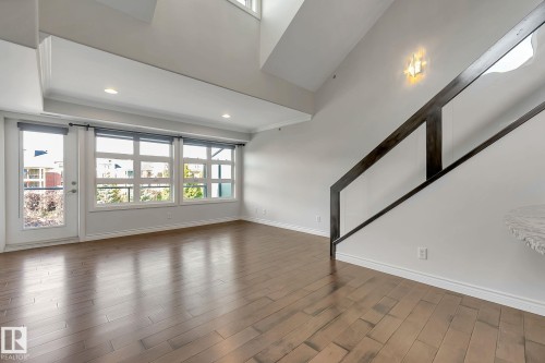 308 9603 98 Avenue, Edmonton, AB - Indoor Photo Showing Other Room