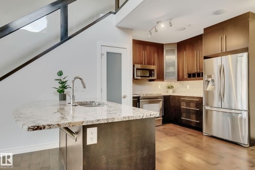 308 9603 98 Avenue, Edmonton, AB - Indoor Photo Showing Kitchen With Stainless Steel Kitchen With Upgraded Kitchen
