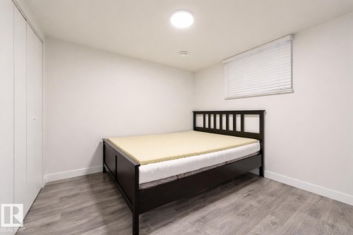 11208 66 Street, Edmonton, AB - Indoor Photo Showing Bedroom