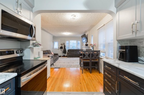 11208 66 Street, Edmonton, AB - Indoor Photo Showing Kitchen