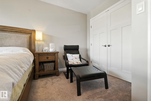 Edmonton, AB - Indoor Photo Showing Bedroom