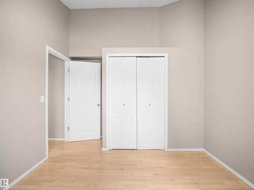 3576 Mclean Crescent, Edmonton, AB - Indoor Photo Showing Other Room