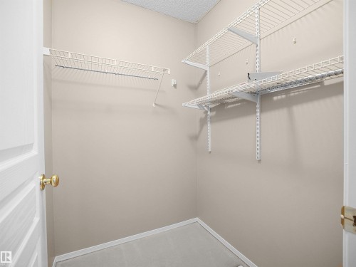 3576 Mclean Crescent, Edmonton, AB - Indoor With Storage