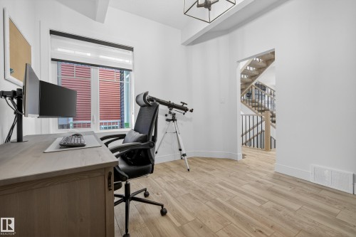 4470 Suzanna Crescent, Edmonton, AB - Indoor
