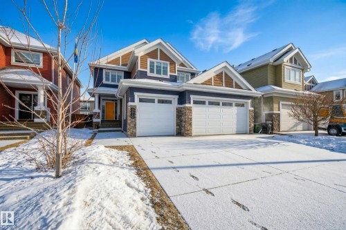 4470 Suzanna Crescent, Edmonton, AB - Outdoor With Facade