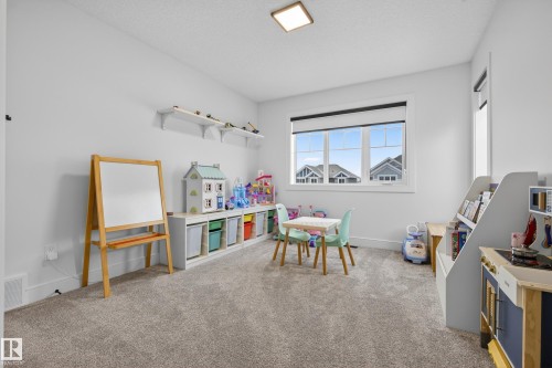 4470 Suzanna Crescent, Edmonton, AB - Indoor