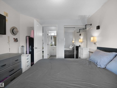 306 111 Edwards Drive, Edmonton, AB - Indoor Photo Showing Bedroom