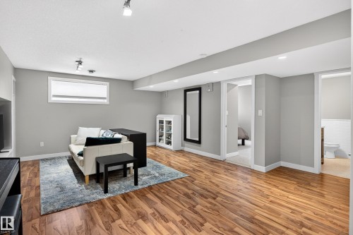 1904 Towne Centre Boulevard, Edmonton, AB - Indoor