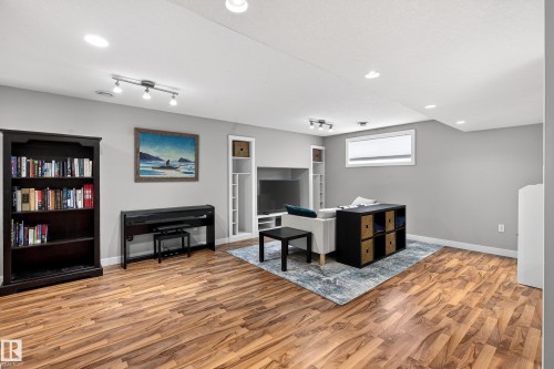 1904 Towne Centre Boulevard, Edmonton, AB - Indoor